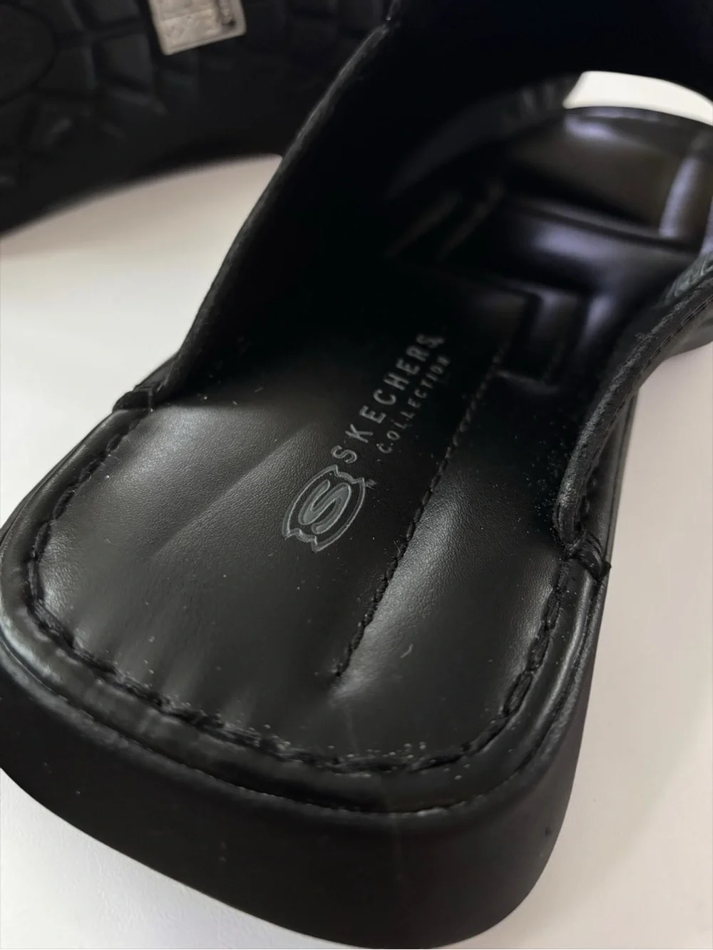 Vintage Skechers Men’s Black Leather Slide Sandals Discontinued Size 13